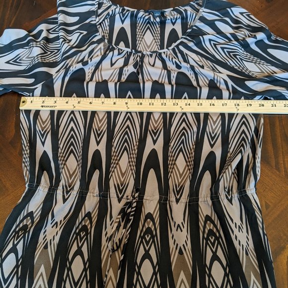 Banana Republic Factory Blouse - Picture 8 of 9